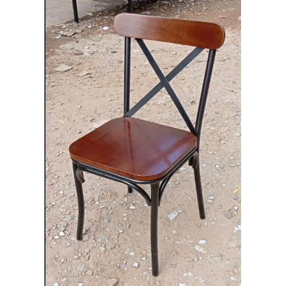 bàn ghế sắt cho quán ăn