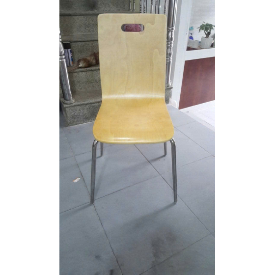 Ghế gỗ uốn cong giá rẻ